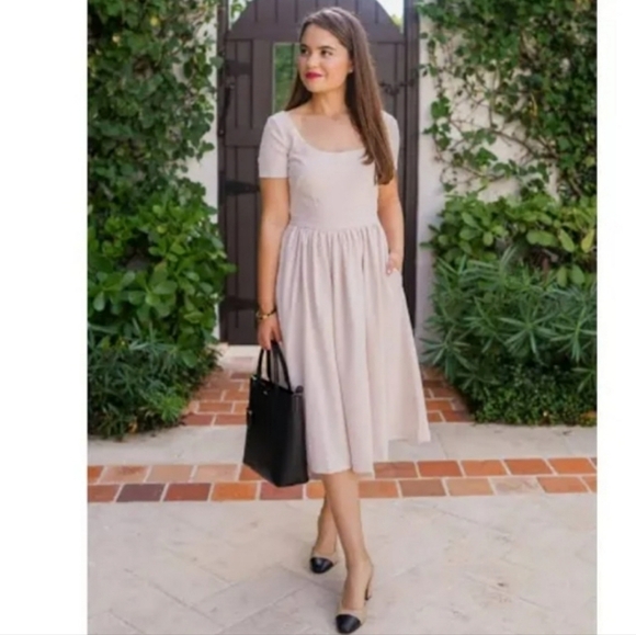 Gal Meets Glam Annie Dress
